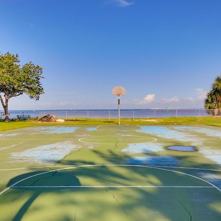 Coastal-Zen Ruskin Retreat Less Than 1 Mi To Beach! 外观 照片