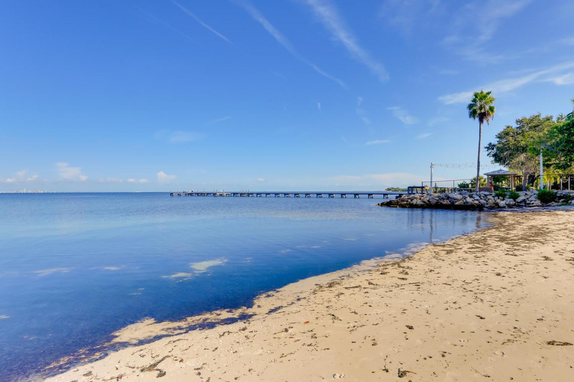 Coastal-Zen Ruskin Retreat Less Than 1 Mi To Beach! 外观 照片